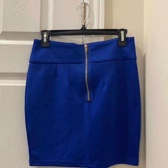 Royal blue mini skirt - Picture 2 of 3